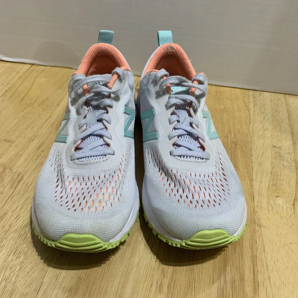 New Balance Women's FF Arishi V3 WARISCH3 Gray Running Shoes Sneakers‎ Size 6.5